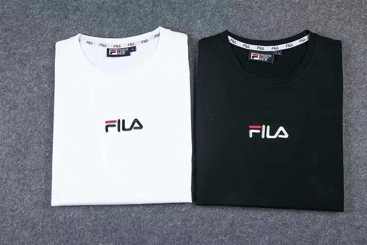 フィラ ログTシャツ ブラック ホワイト