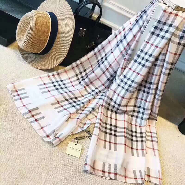 burberry スカーフ シルク