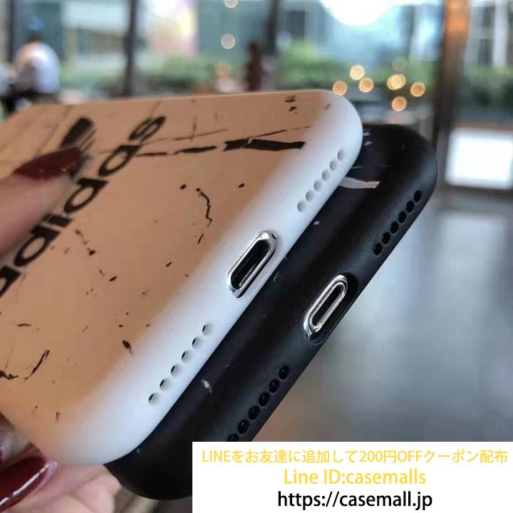 iPhone8plusケース adidas 流行風
