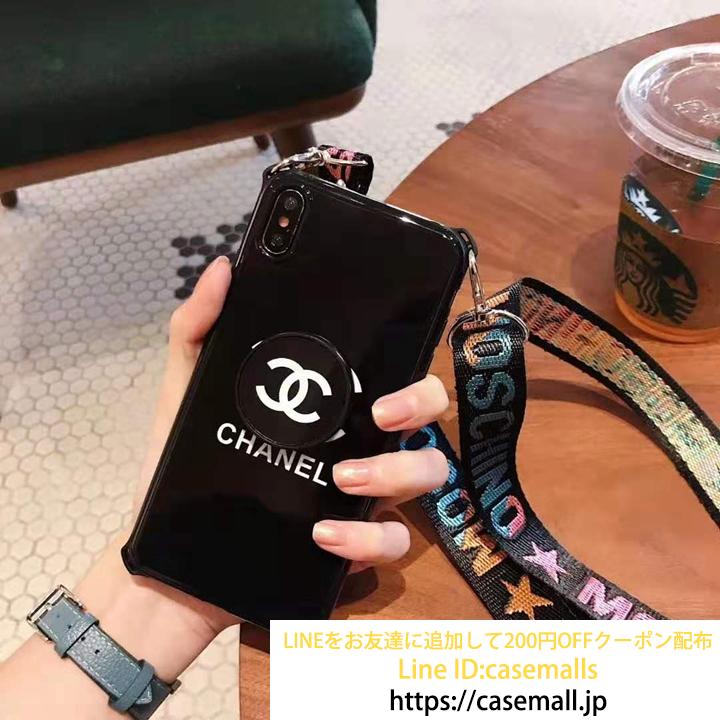 アイフォンXs 携帯カバー Chanel ストラップ付き