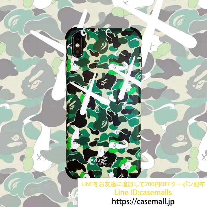 KAWS＆Limited Edition iphone11 携帯カバー 迷彩柄