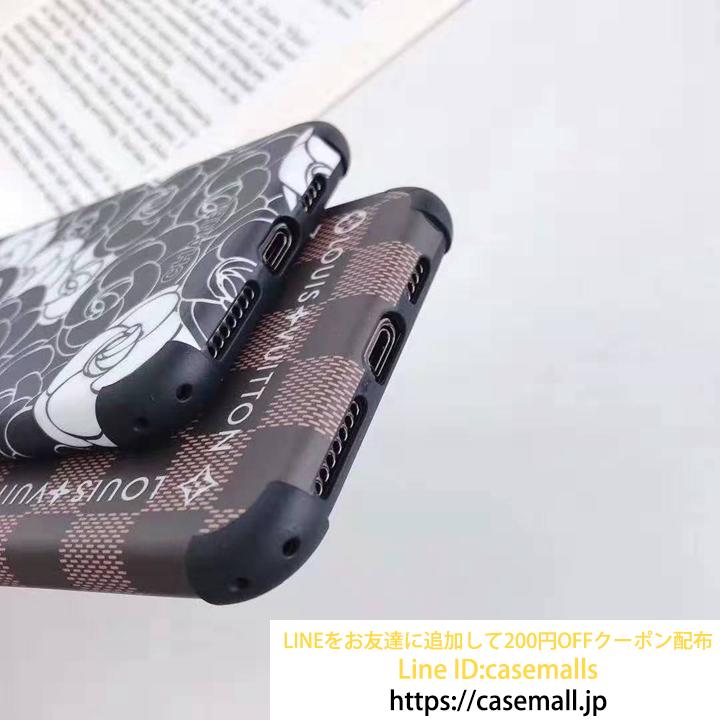 芸能人愛用 レトロ風 アイフォン11携帯ケース