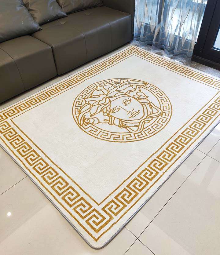 絨毯 吸水versace