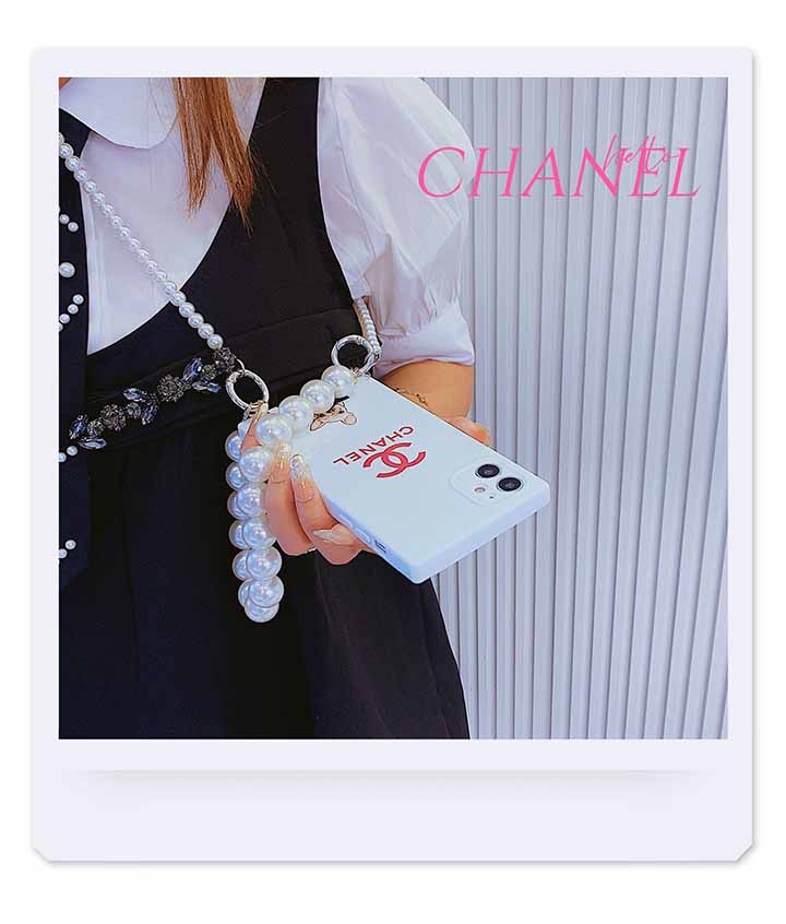 Chanel 携帯ケース ペンダント付き アイフォン 11/11Pro/11Promax