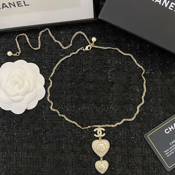 chanelネックレス ロゴ付き 綺麗