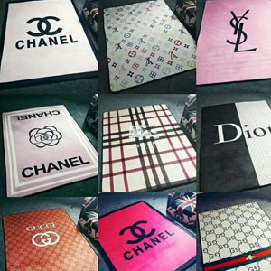 CHANEL 絨毯 ブランド