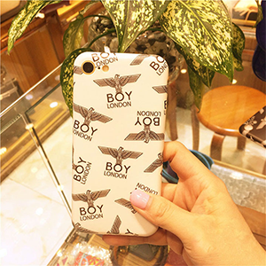 Boy London iphone7PLUSケース 白