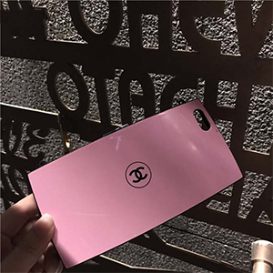 iPhone8ケース シャネル コンパクト型 ピンク