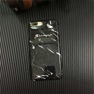 チャンピオン iphone8 ケース 黒